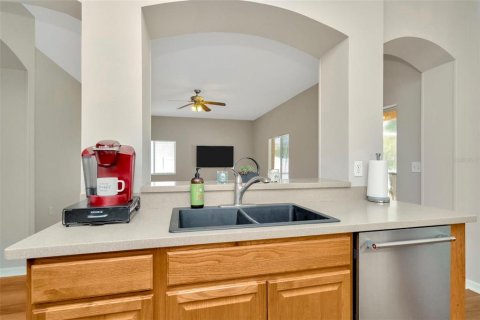Casa en venta en Wesley Chapel, Florida, 6 dormitorios, 284.1 m2 № 1919133 - foto 16