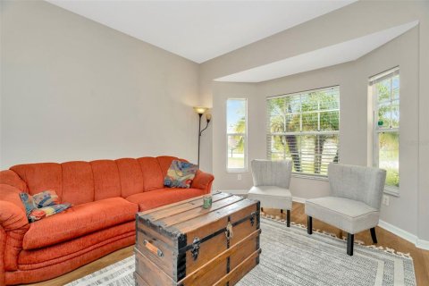 Casa en venta en Wesley Chapel, Florida, 6 dormitorios, 284.1 m2 № 1919133 - foto 12