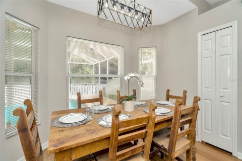 Casa en venta en Wesley Chapel, Florida, 6 dormitorios, 284.1 m2 № 1919133 - foto 17