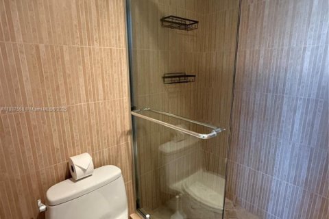 Copropriété à louer à Hallandale Beach, Floride: 1 chambre, 94.39 m2 № 1942204 - photo 12