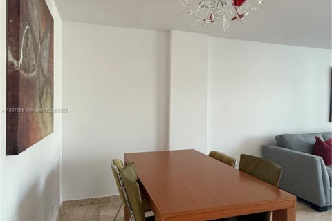 Copropriété à louer à Hallandale Beach, Floride: 1 chambre, 94.39 m2 № 1942204 - photo 13