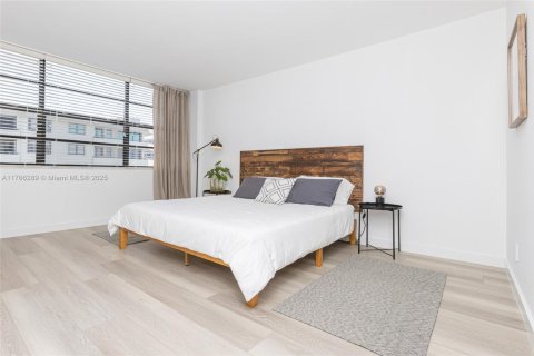 Condominio en venta en Key Biscayne, Florida, 2 dormitorios, 124.02 m2 № 1983344 - foto 12