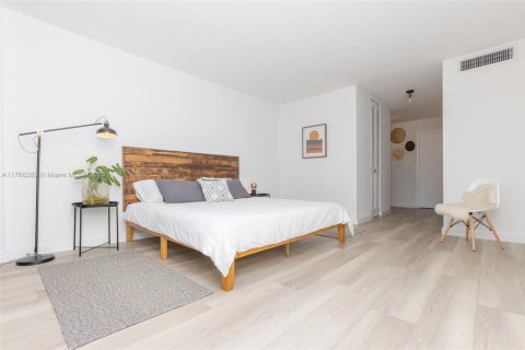 Condominio en venta en Key Biscayne, Florida, 2 dormitorios, 124.02 m2 № 1983344 - foto 13