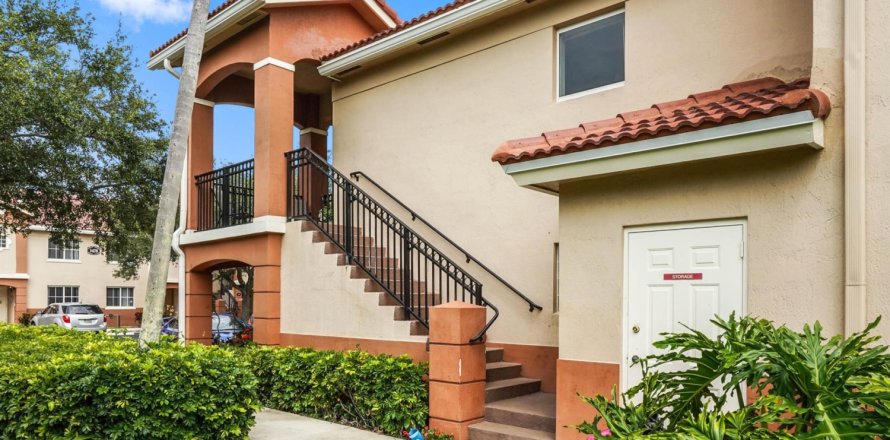 Condominio en West Palm Beach, Florida, 3 dormitorios № 1185387