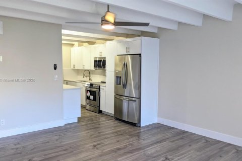 Condominio en venta en South Palm Beach, Florida, 1 dormitorio, 50.17 m2 № 1890268 - foto 6