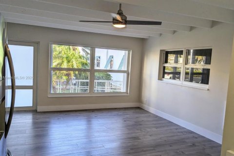 Condominio en venta en South Palm Beach, Florida, 1 dormitorio, 50.17 m2 № 1890268 - foto 9