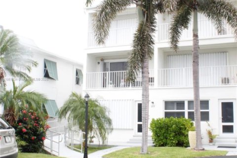Condominio en venta en South Palm Beach, Florida, 1 dormitorio, 50.17 m2 № 1890268 - foto 3
