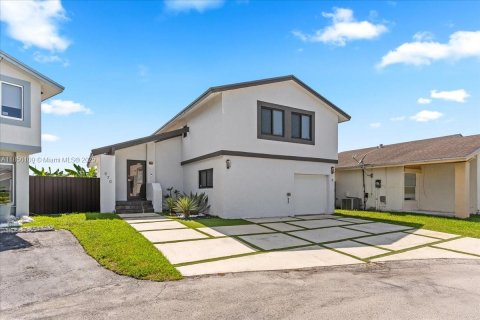 Casa en venta en Miami, Florida, 4 dormitorios, 151.8 m2 № 1892067 - foto 5