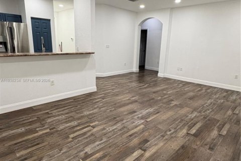 Touwnhouse à louer à Homestead, Floride: 3 chambres, 106.93 m2 № 1995958 - photo 7