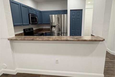 Touwnhouse à louer à Homestead, Floride: 3 chambres, 106.93 m2 № 1995958 - photo 9