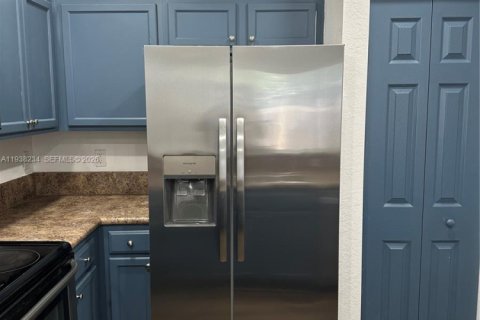 Touwnhouse à louer à Homestead, Floride: 3 chambres, 106.93 m2 № 1995958 - photo 11