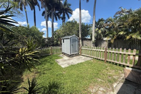 Casa en alquiler en Dania Beach, Florida, 1 dormitorio, 41.81 m2 № 2171076 - foto 11