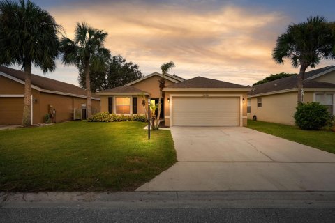 Casa en venta en Stuart, Florida, 3 dormitorios, 197.51 m2 № 2398099 - foto 3