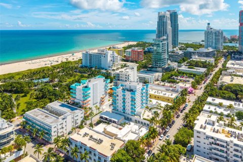 Immobilier commercial à vendre à Miami Beach, Floride № 1939242 - photo 19
