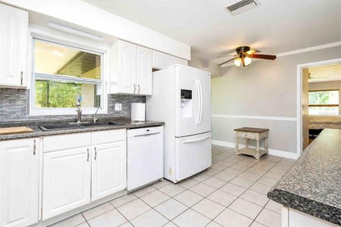 Villa ou maison à vendre à Ocala, Floride: 3 chambres, 159.7 m2 № 2147895 - photo 20