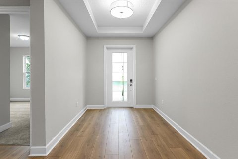 House in Tavares, Florida 3 bedrooms, 231.33 sq.m. № 2096572 - photo 2