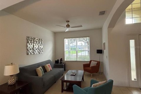 Villa ou maison à louer à Davenport, Floride: 5 chambres, 261.98 m2 № 2384115 - photo 3