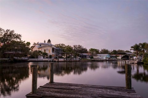 Casa en venta en Largo, Florida, 3 dormitorios, 137.59 m2 № 1574581 - foto 2