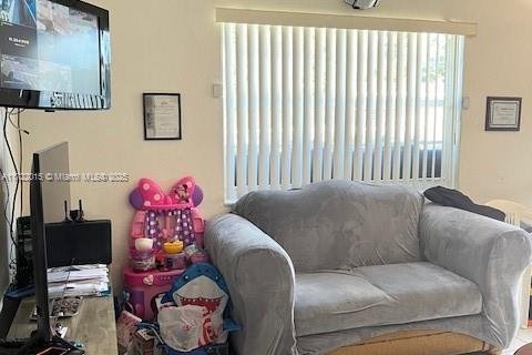 Immobilier commercial à vendre à Miami, Floride № 1985213 - photo 20