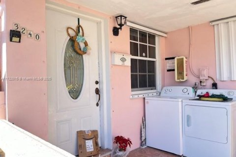 Immobilier commercial à vendre à Miami, Floride № 1985213 - photo 5