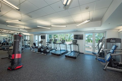 Condo in Aventura, Florida, 2 bedrooms  № 2046054 - photo 23