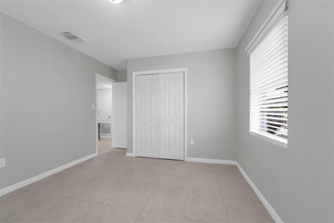 House in Orlando, Florida 3 bedrooms, 96.43 sq.m. № 1810420 - photo 17
