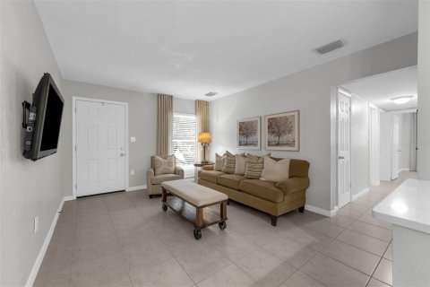 House in Orlando, Florida 3 bedrooms, 96.43 sq.m. № 1810420 - photo 6