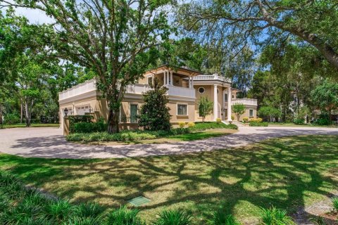 Купить виллу или дом в Тампа, Флорида 3 комнаты, 733.37м2, № 2101404 - фото 4