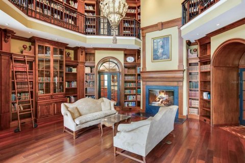 Купить виллу или дом в Тампа, Флорида 3 комнаты, 733.37м2, № 2101404 - фото 8