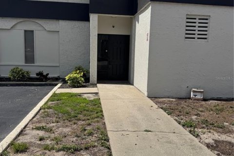Immobilier commercial à louer à Tampa, Floride: 4303.23 m2 № 2095162 - photo 12