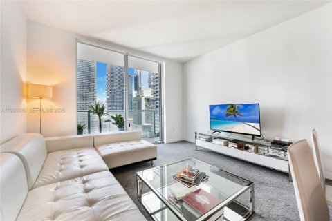Condo in Miami, Florida, 2 bedrooms № 1991387 - photo 14