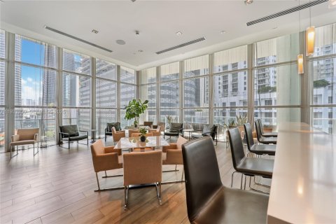 Condo in Miami, Florida, 2 bedrooms № 1991387 - photo 30