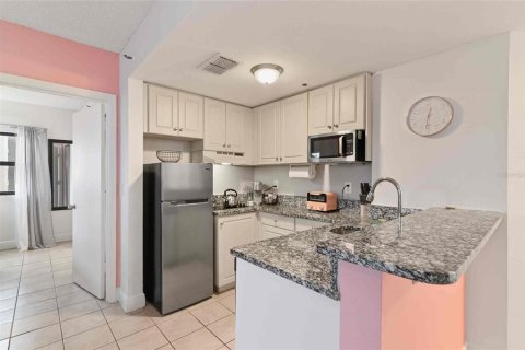Copropriété à vendre à Orlando, Floride: 2 chambres, 53.7 m2 № 2207323 - photo 3