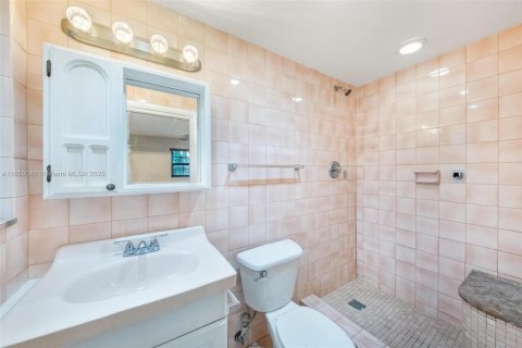 Casa en venta en Fort Lauderdale, Florida, 3 dormitorios, 121.33 m2 № 1854734 - foto 22