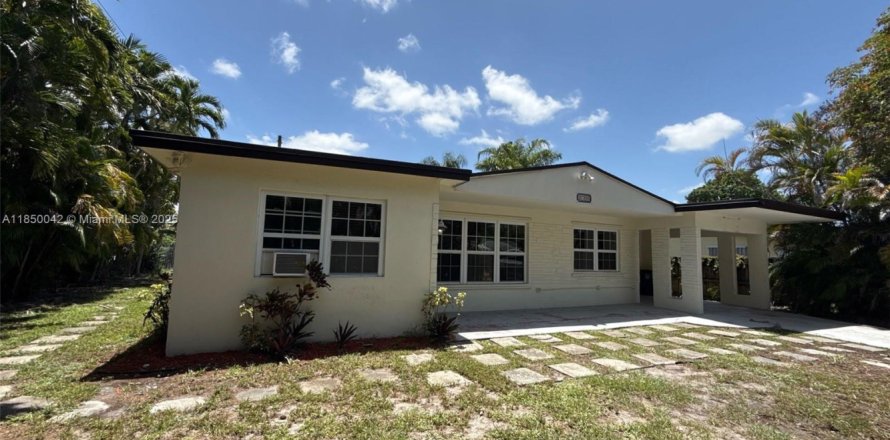Casa en Fort Lauderdale, Florida 3 dormitorios, 121.33 m2 № 1854734