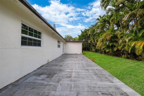 Casa en venta en Fort Lauderdale, Florida, 3 dormitorios, 121.33 m2 № 1854734 - foto 24
