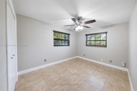 Casa en venta en Fort Lauderdale, Florida, 3 dormitorios, 121.33 m2 № 1854734 - foto 18