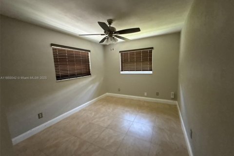 Casa en venta en Fort Lauderdale, Florida, 3 dormitorios, 121.33 m2 № 1854734 - foto 8