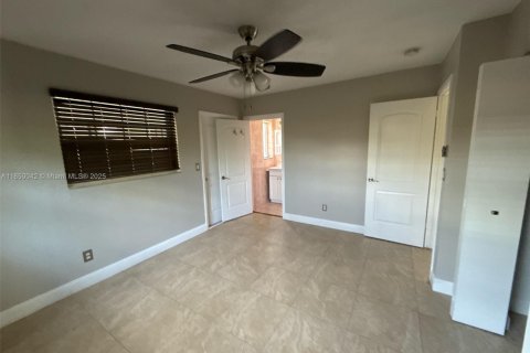 Casa en venta en Fort Lauderdale, Florida, 3 dormitorios, 121.33 m2 № 1854734 - foto 6