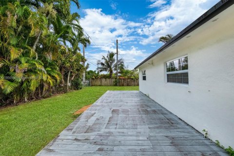 Casa en venta en Fort Lauderdale, Florida, 3 dormitorios, 121.33 m2 № 1854734 - foto 28
