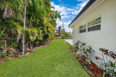 Casa en venta en Fort Lauderdale, Florida, 3 dormitorios, 121.33 m2 № 1854734 - foto 29
