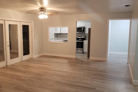 Copropriété à louer à Saint Petersburg, Floride: 2 chambres, 94.57 m2 № 1740251 - photo 6