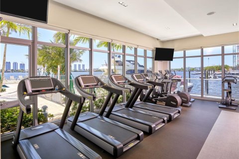 Condominio en venta en North Miami Beach, Florida, 2 dormitorios, 163.14 m2 № 1862676 - foto 17