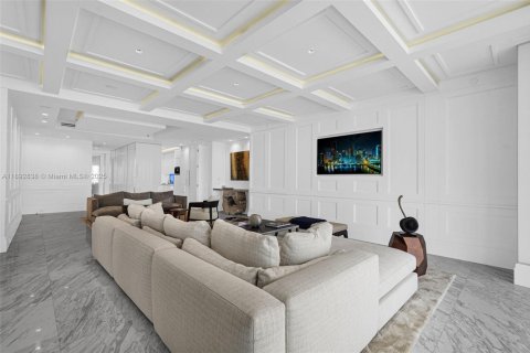 Condo in Bal Harbour, Florida, 3 bedrooms  № 1945030 - photo 16