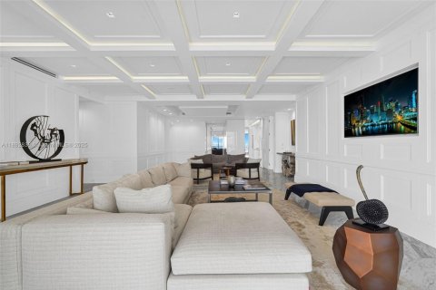 Condo in Bal Harbour, Florida, 3 bedrooms  № 1945030 - photo 12