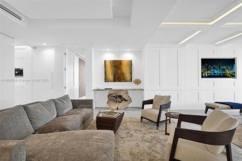 Condo in Bal Harbour, Florida, 3 bedrooms  № 1945030 - photo 2
