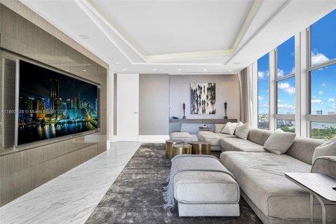 Condo in Bal Harbour, Florida, 3 bedrooms  № 1945030 - photo 23