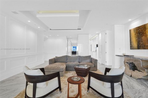 Condo in Bal Harbour, Florida, 3 bedrooms  № 1945030 - photo 8