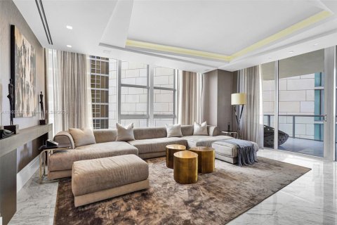 Condo in Bal Harbour, Florida, 3 bedrooms  № 1945030 - photo 19