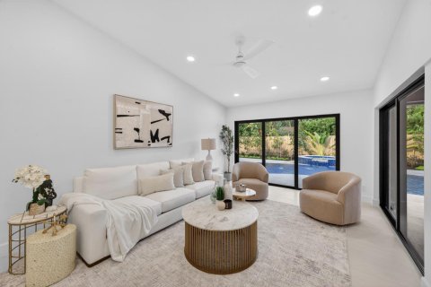House in Boca Raton, Florida 3 bedrooms, 179.21 sq.m. № 2087476 - photo 15